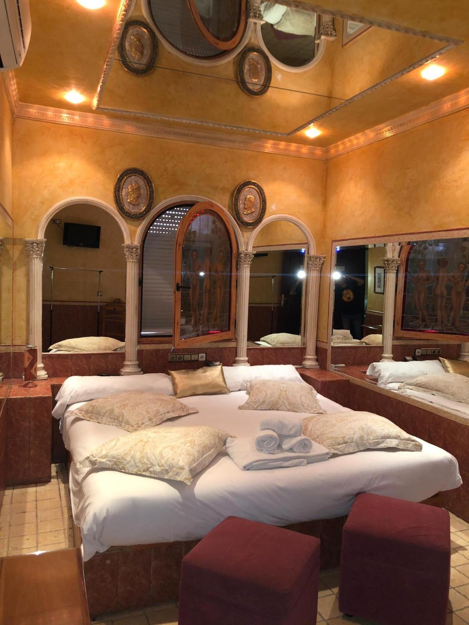Hostal Avenida Andalucia - Solo Adultos Sevilla Exteriér fotografie